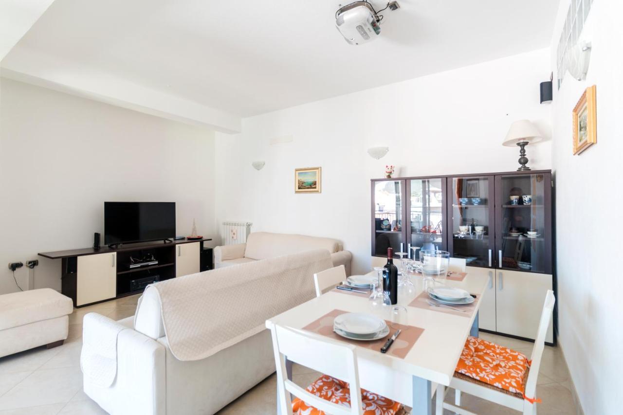 Royal Suite Apartment Cala Gonone Exterior foto